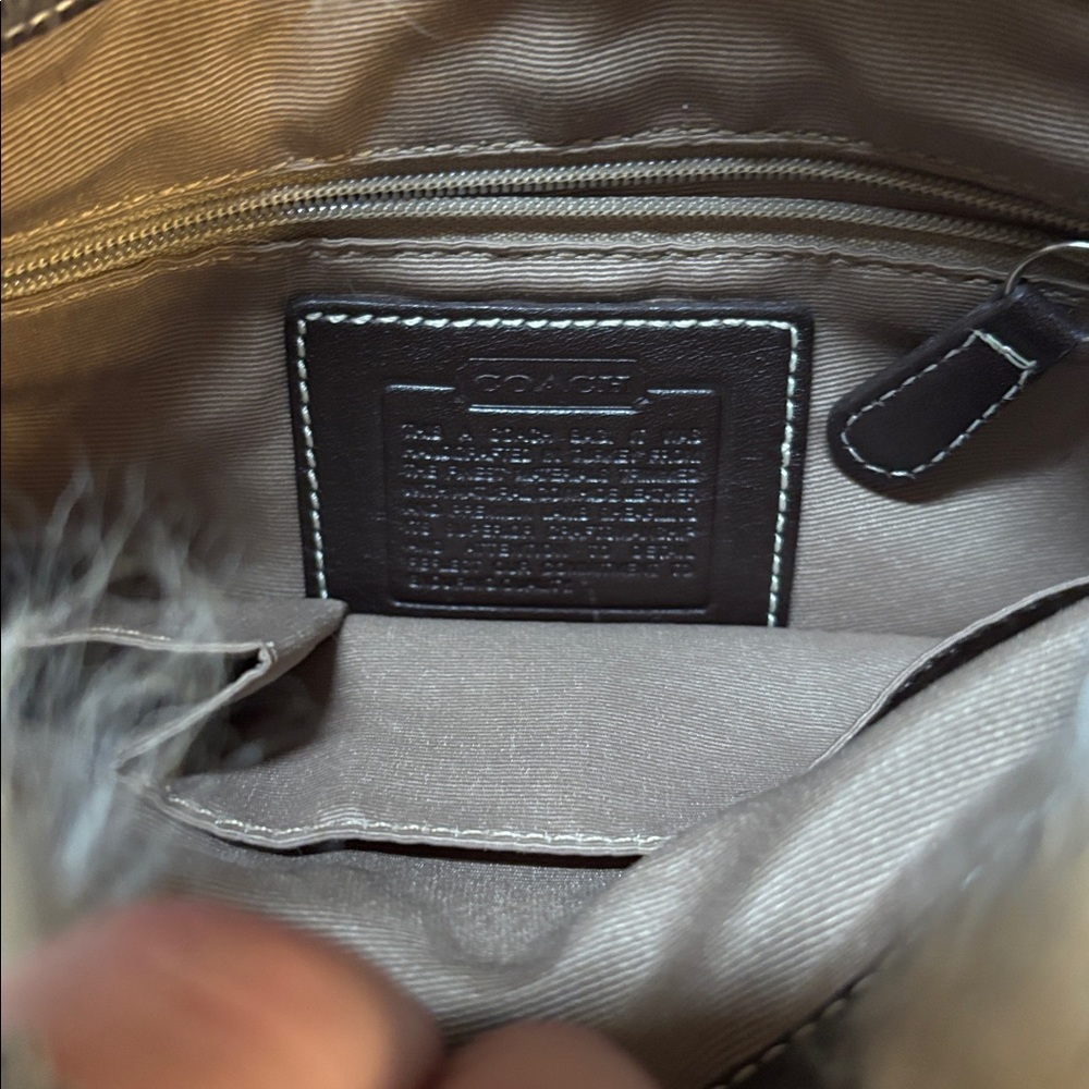 Coach Brown and Cream Crossbody Bag with Fur Trim - Picture 4 of 6